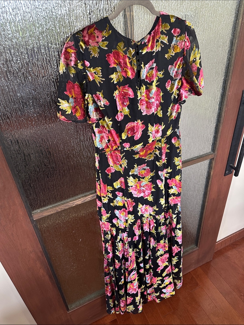 Rixo Velvet Floral Gown Floral Maxi Dress with Flutter Sleeves Sz 4 - Picture 13 of 15